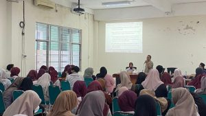 Prodi Tasawuf Psikoterapi UINSA Dorong Kompetensi Mahasiswa Melalui Seminar Bekam